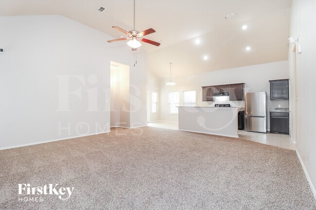 Foto del edificio - 963 Ranch Rd