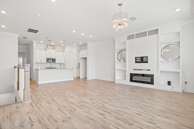Building Photo - 29 Ibiza Ct