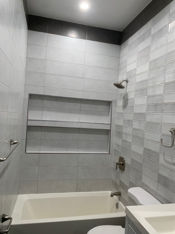 Building Photo - 289 Hemlock St