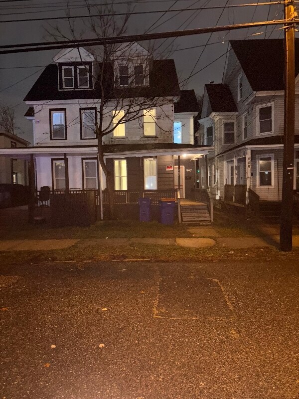 Foto principal - 407 E Vine St