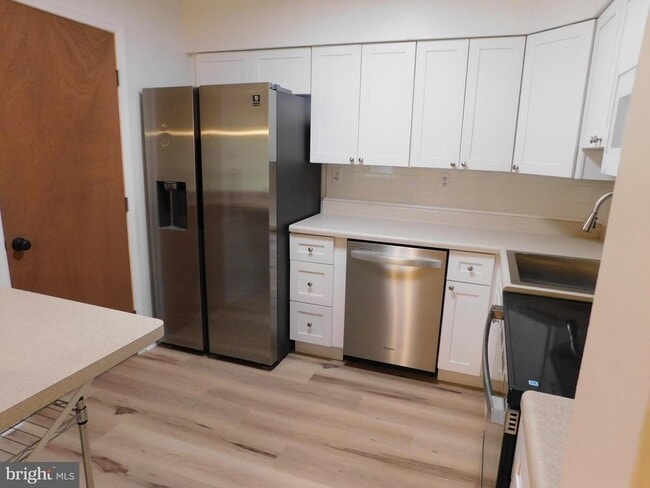 Building Photo - 87A W Bluebell Ln