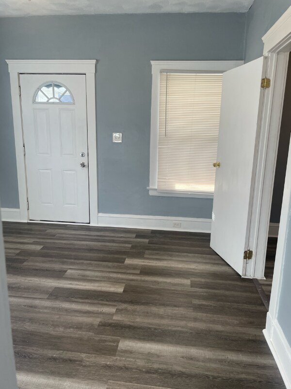 Foto principal - 1617 Winchester Ave