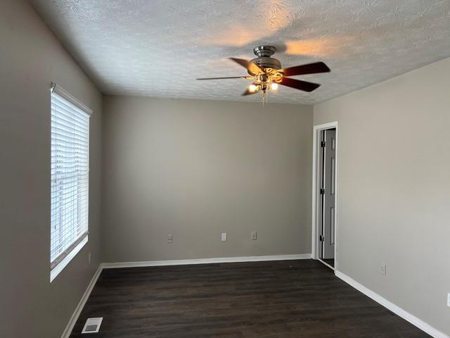 Foto del edificio - 3081 Shadow Walk Ln