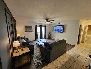 Building Photo - 6618 Willow Pointe Dr NW