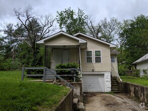 Building Photo - 6824 Bellefontaine Ave