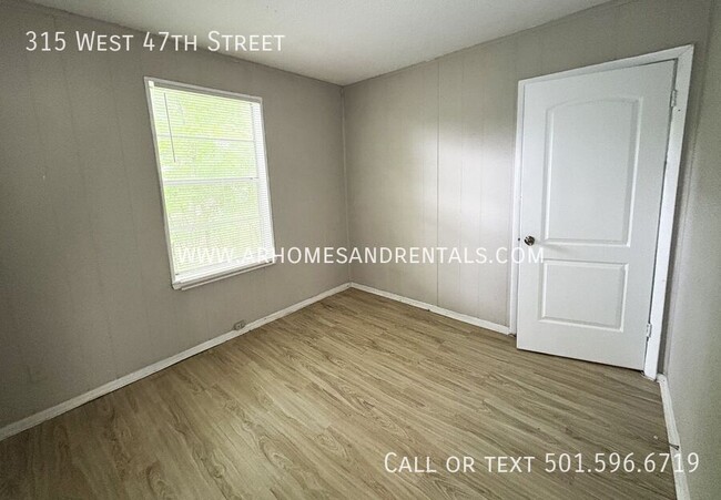 Foto del edificio - 315 W 47th St