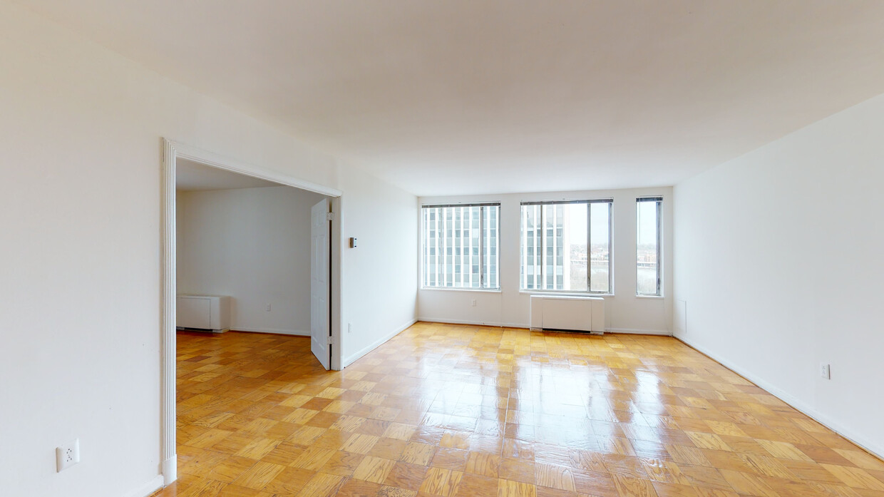 Photo - London Normandy House