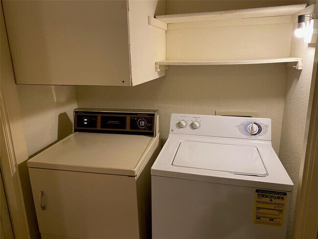 Foto del edificio - 806 W 24th St