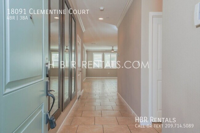 Foto del edificio - 18091 Clementine Ct