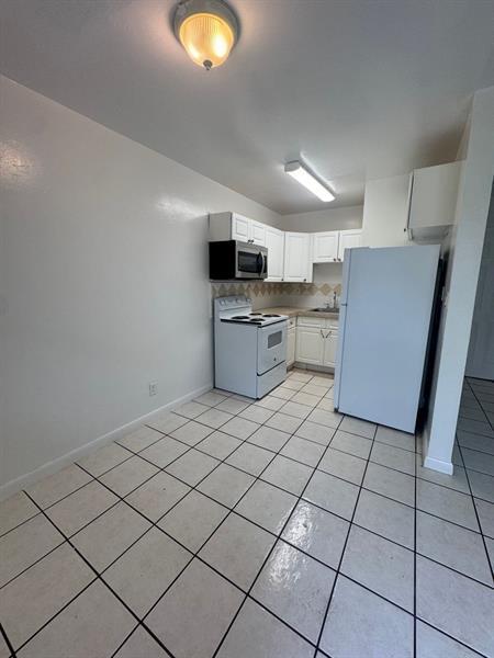 Foto del edificio - 916 SW 15th Terrace