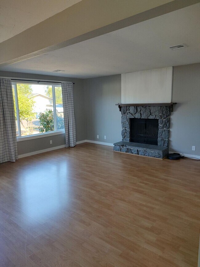 Foto del edificio - 2589 Melrose Loop