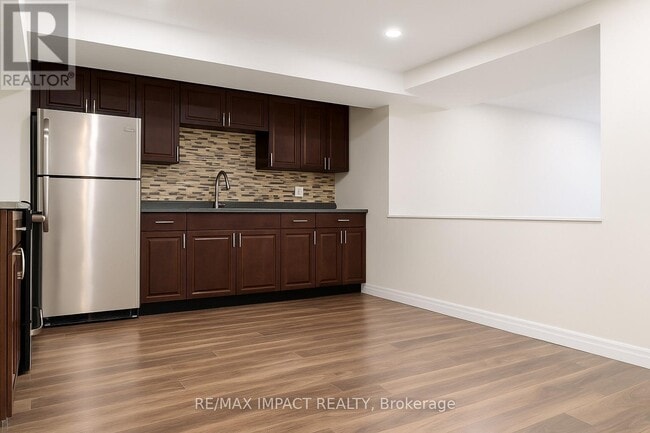 Building Photo - 28 Fairmeadow Pl
