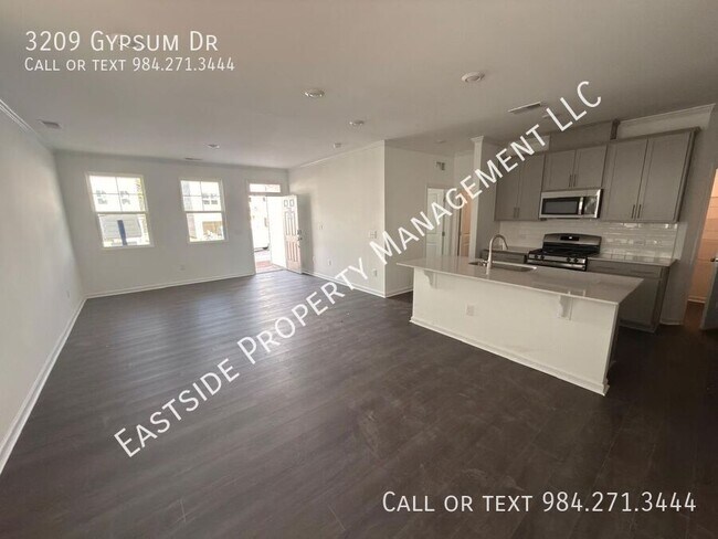 Foto del edificio - 3209 Gypsum Dr