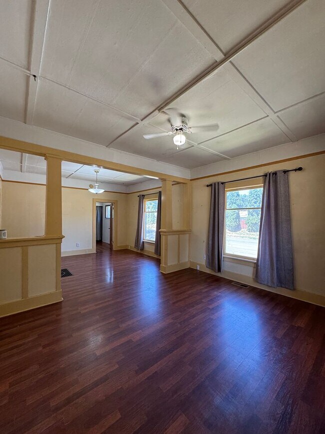 Foto del edificio - 509 N Cle Elum St