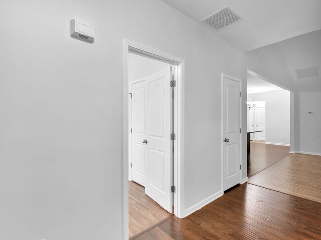 Building Photo - 726 Galveston Way