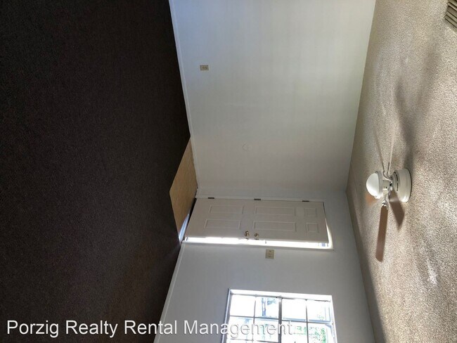 Foto del edificio - 1165 W 16th St