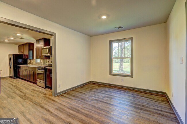 Foto del edificio - 1018 Hampton Locust Grove Rd
