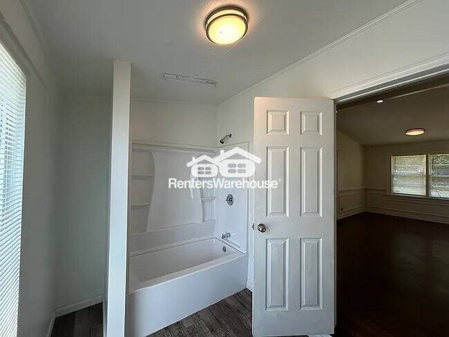 Foto del edificio - 4236 39th Ave N