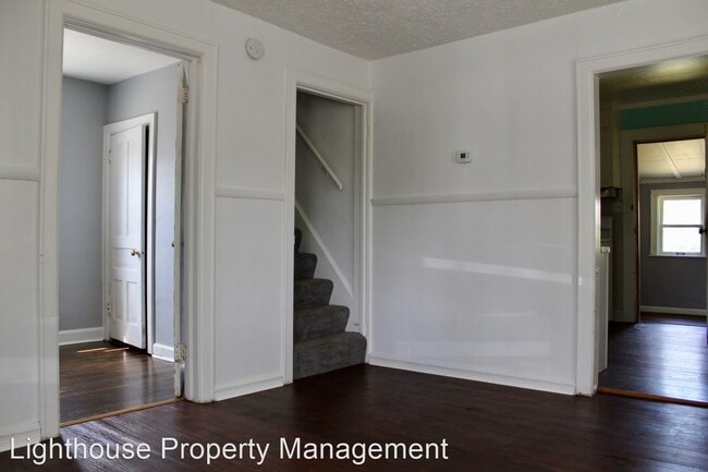 Building Photo - 3 br, 1 bath House - 335 Krakow Place SW
