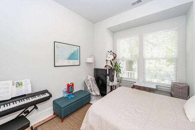 Foto del edificio - 3 Bedroom 3 Bath Single Family Home in Sab...