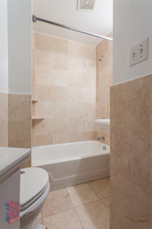 Photo - 410 E 13th St Apartment