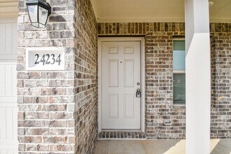 Building Photo - 24234 High Country Dr