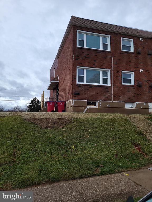 Primary Photo - 1331 Astor St