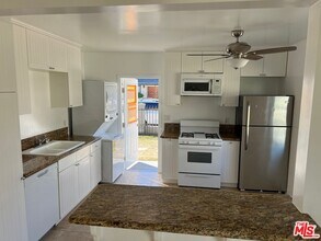 Building Photo - 13636 Cerise Ave