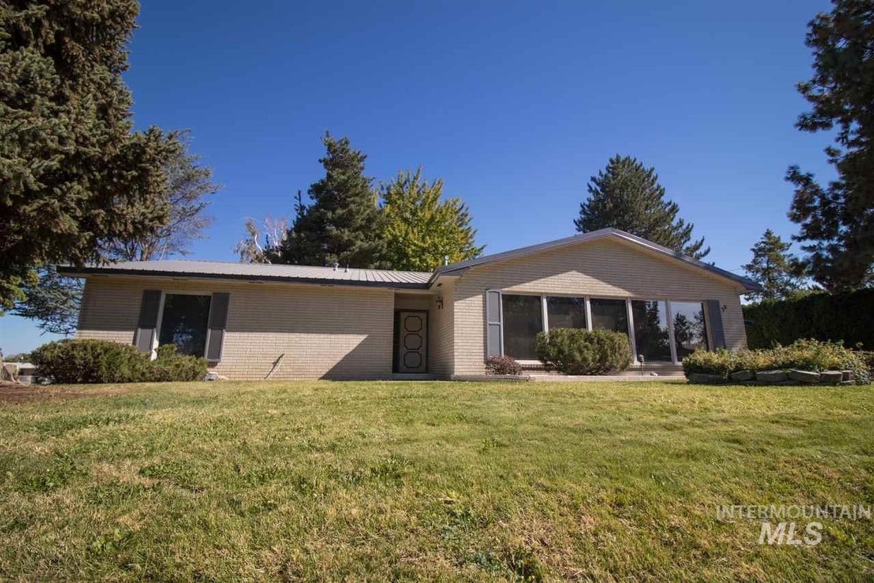 36 SW 13th St, Ontario, OR 97914 House for Rent in Ontario, OR