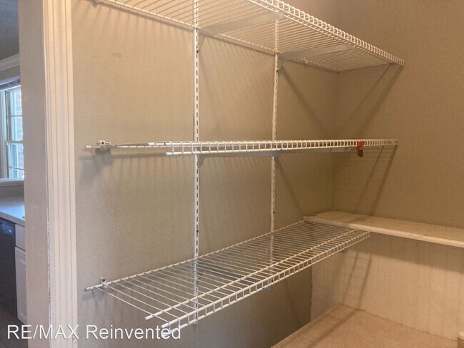 Foto del edificio - 4 br, 2 bath House - 3008 Pinewod Drive