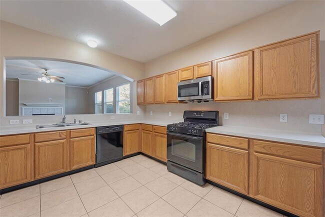 Building Photo - 3901 Dawn Rise Ct