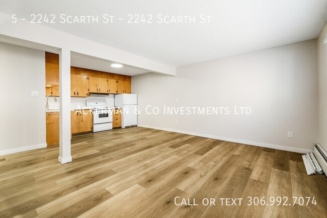 Building Photo - 2242-2242 Scarth St