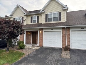 Building Photo - 768 Royal Sunset Dr