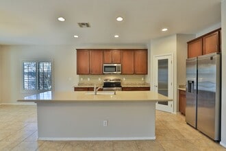 Building Photo - 2983 E Ironside Ln