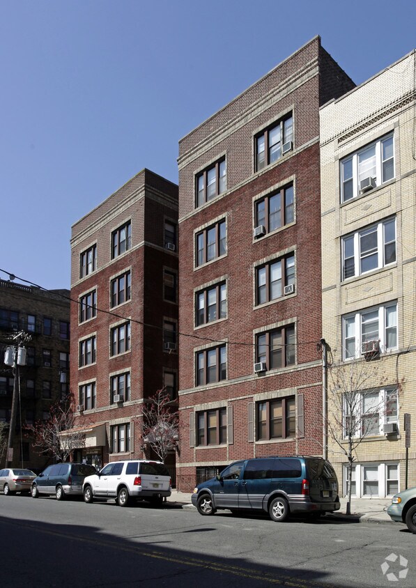 Foto del edificio - 6601 Broadway