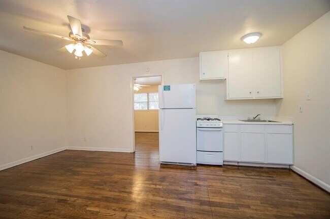 Foto del edificio - 4207 Mt Vernon St