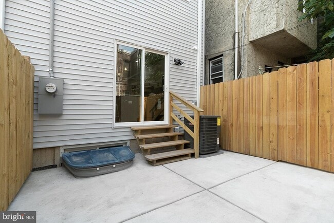Building Photo - 1510 S Patton St