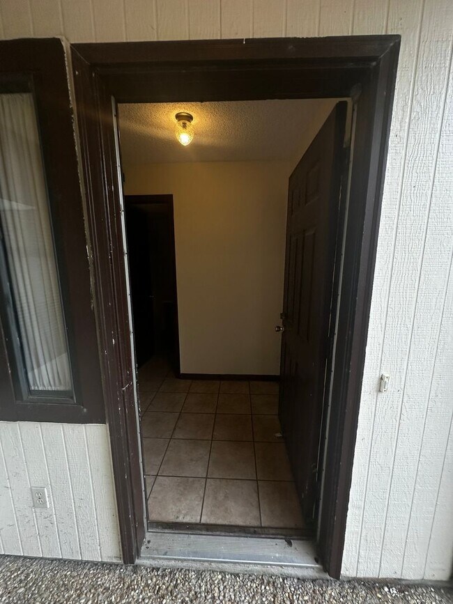 Foto del edificio - 2Bed/2Bath Townhome