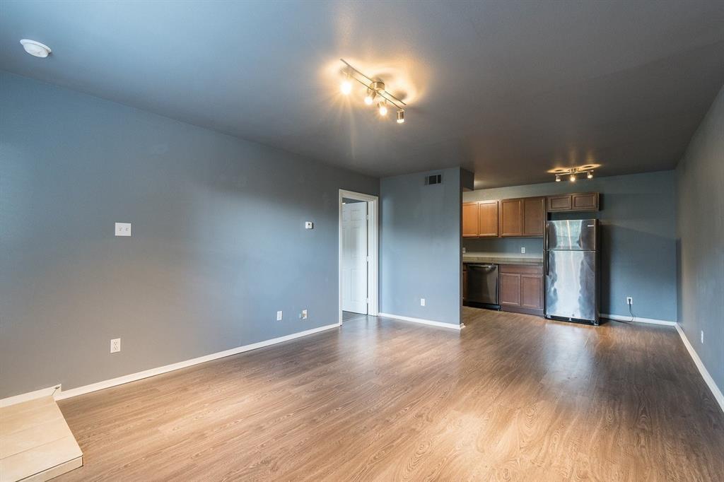 4819 Reiger Ave Unit 204E, Dallas, TX 75246 Room for Rent in Dallas