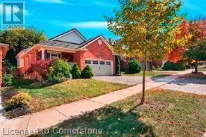 Building Photo - 137 Winding Wood Crescent