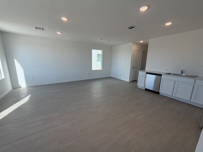 Foto del edificio - 7518 India Star