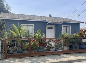 Building Photo - 1697 San Lucas St