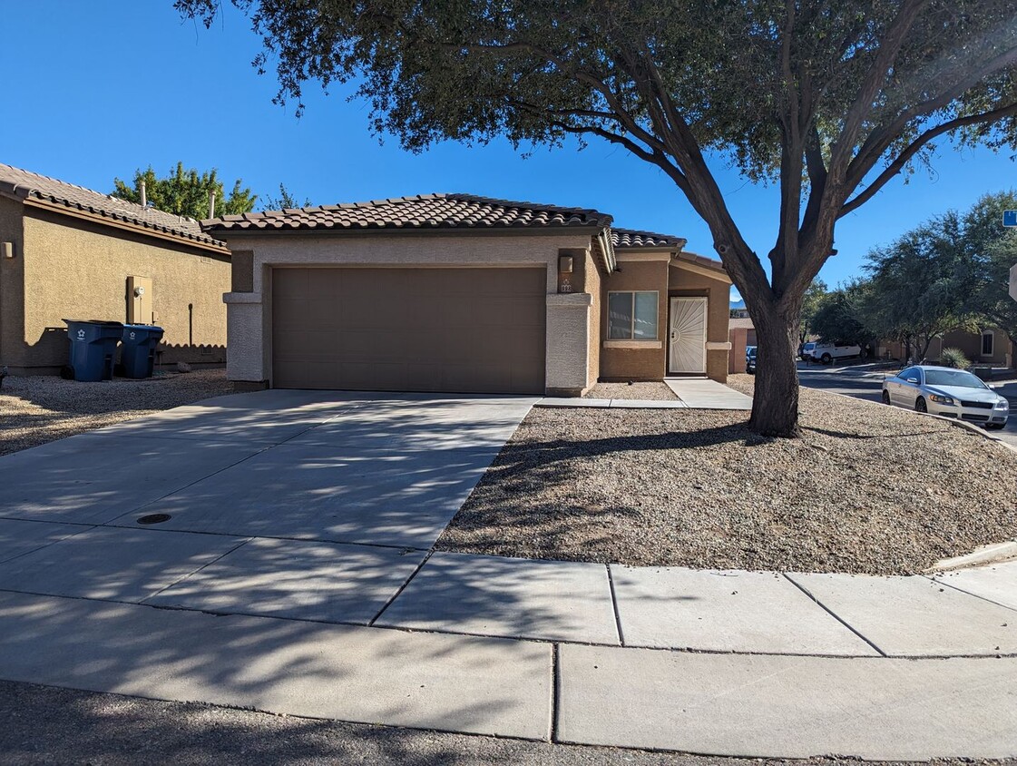 Primary Photo - 3 Bedroom 2 Bath Rental in Sahuarita