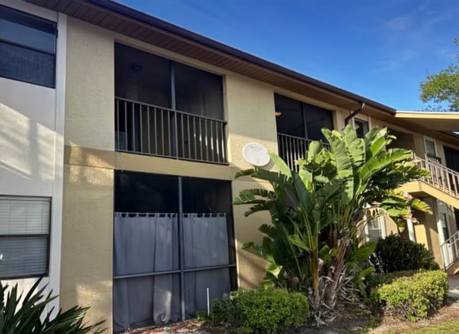 Building Photo - 10155 Sailwinds Blvd S