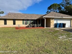 Building Photo - 363 Emerson Dr NW