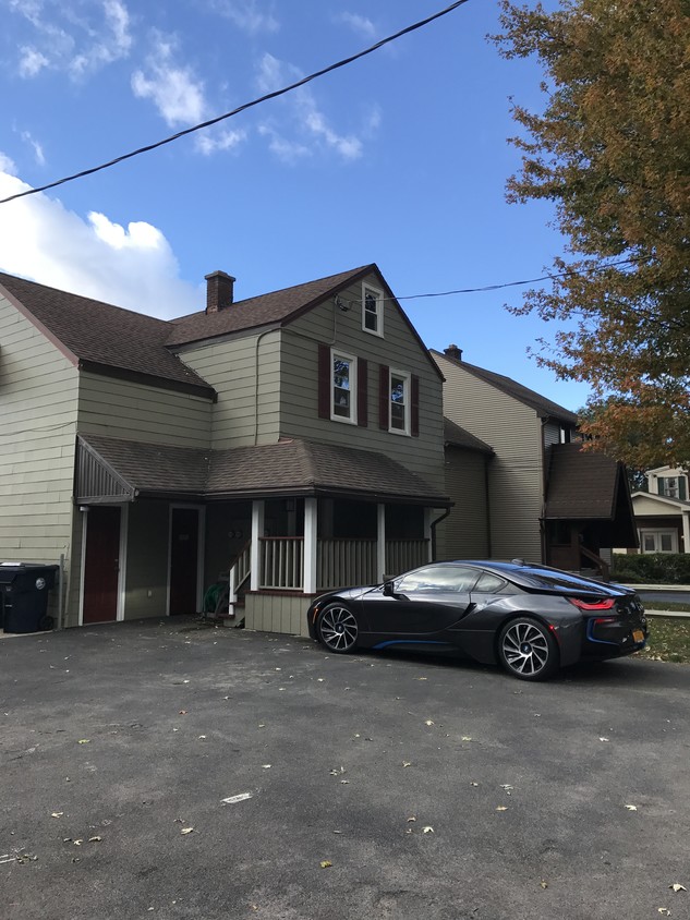 Primary Photo - 1091 Ridge Rd