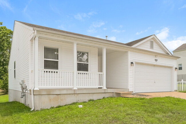 Building Photo - 1202 Liberty Cross