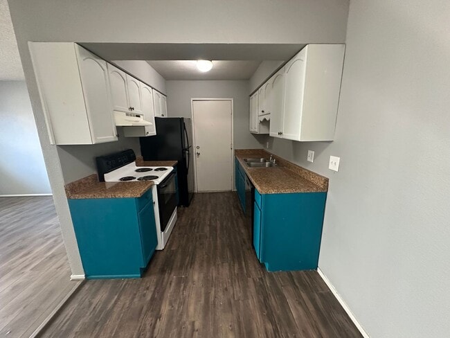 Foto del edificio - Water, Sewer, Garbage paid