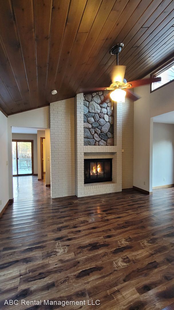 Foto del edificio - 3 br, 2.5 bath House - 812 Green Leaf Circle