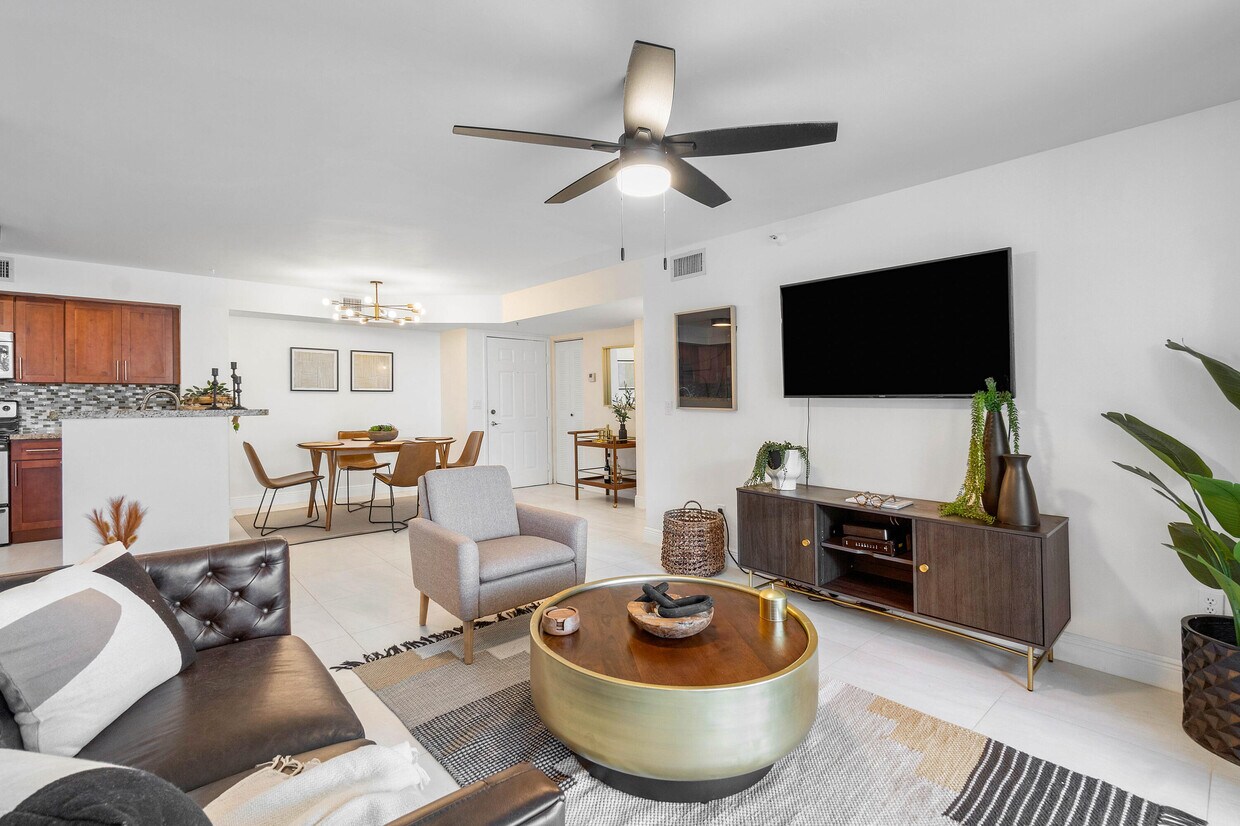 Foto principal - 120 Yacht Club Way